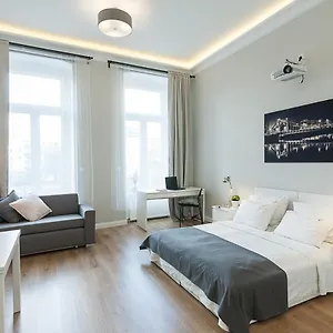  Apartament Plac Sw. Macieja ~ Self Check-in 20h